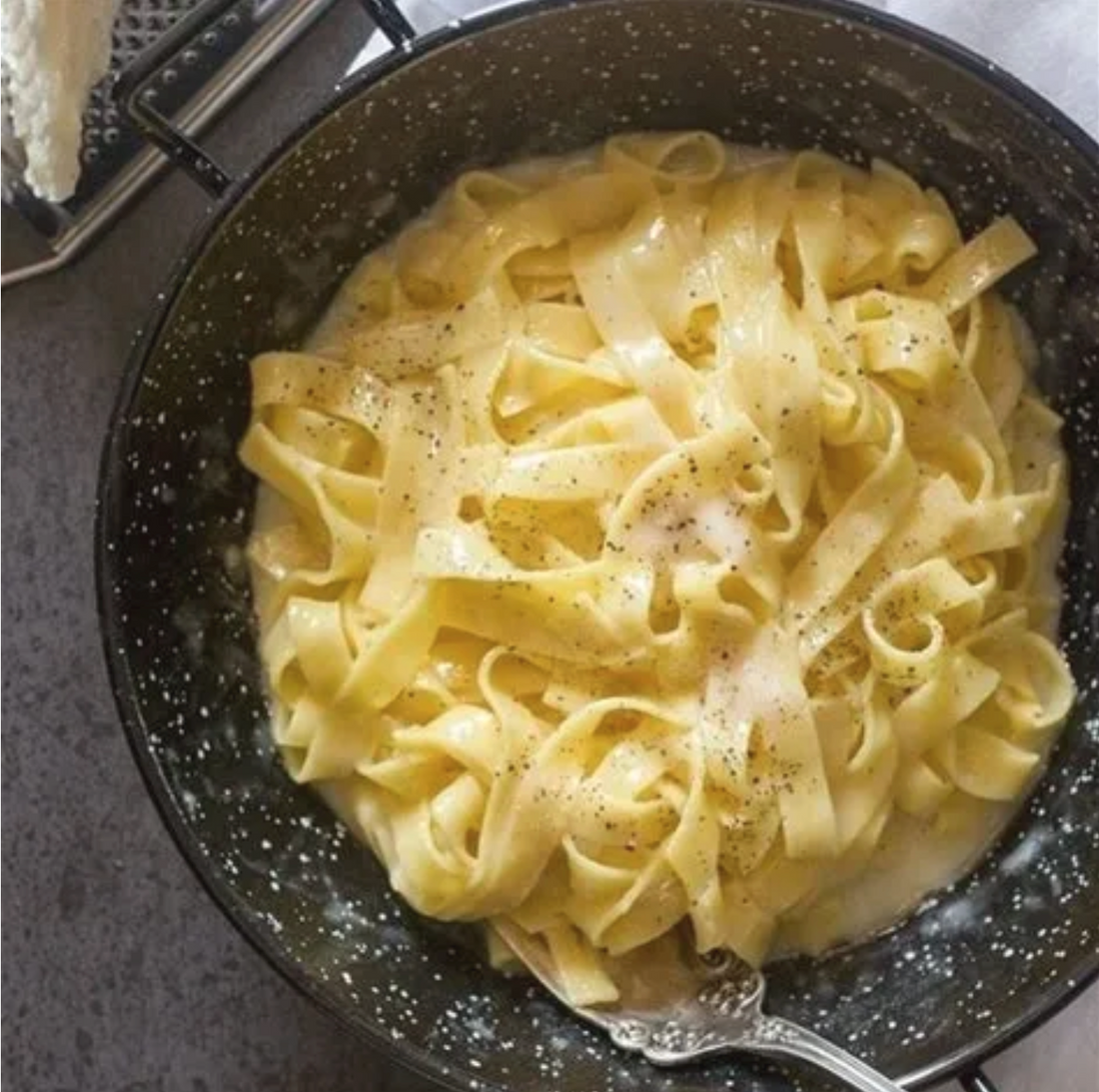 Fettuccine Alfredo